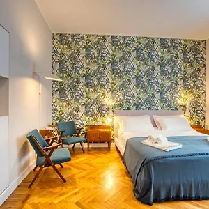 Guest house Dimora Claudia - Elegante Matrimoniale Con Bagno, Private Rooms, Self Check In, No Reception