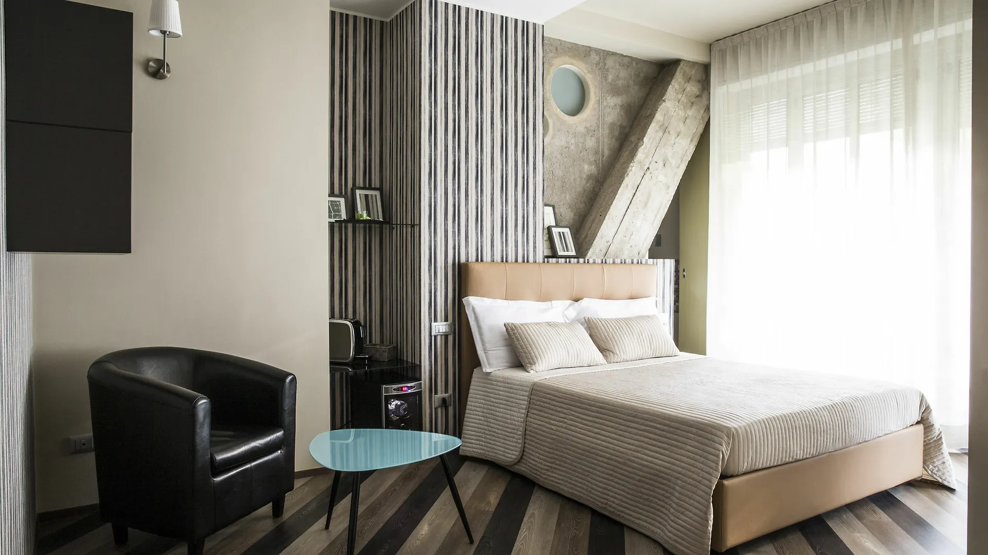 Serendipity Rooms Milan 2*,